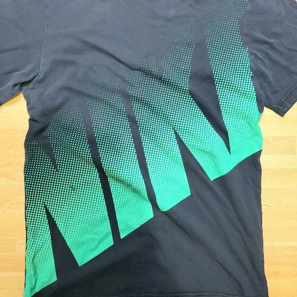 Nike  Men's Big Spell Out Logo Short Sleeve T-Shirt Black Size Small Regular Fit - Picture 3 of 8